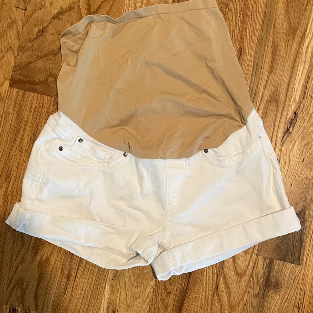 White maternity shorts